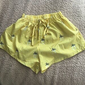 KOHL’S Flowwy Flowered Shorts Size S